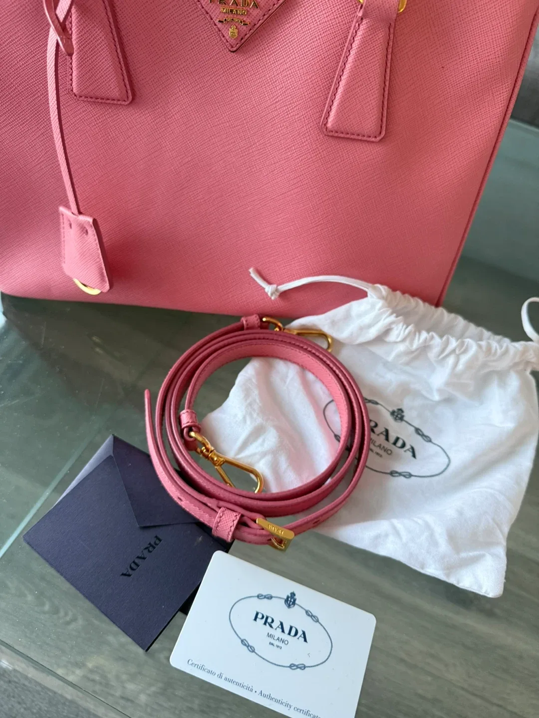 Prada Saffiano Lux leather bag image indicator(3)