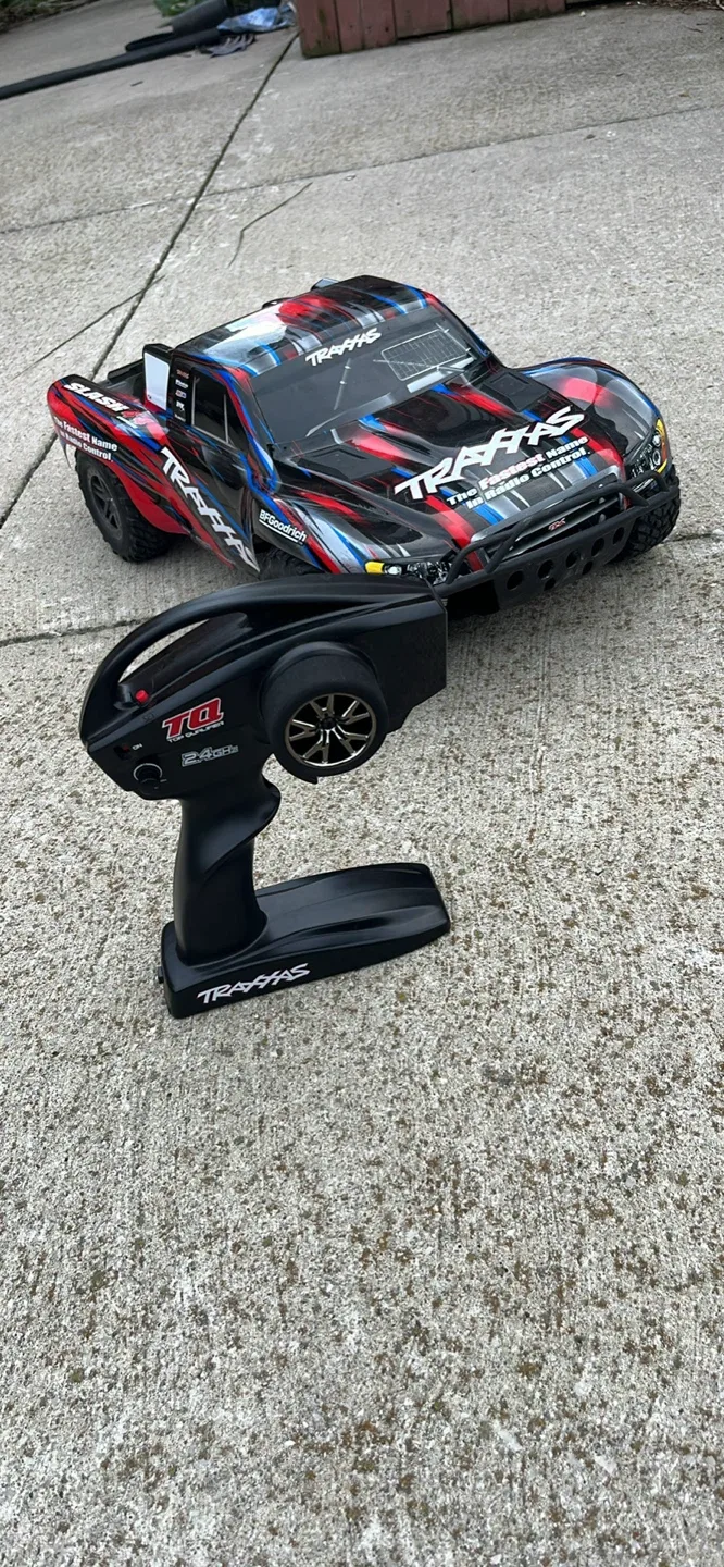 Traxxas Slash 4x4 RC Truck image indicator(2)