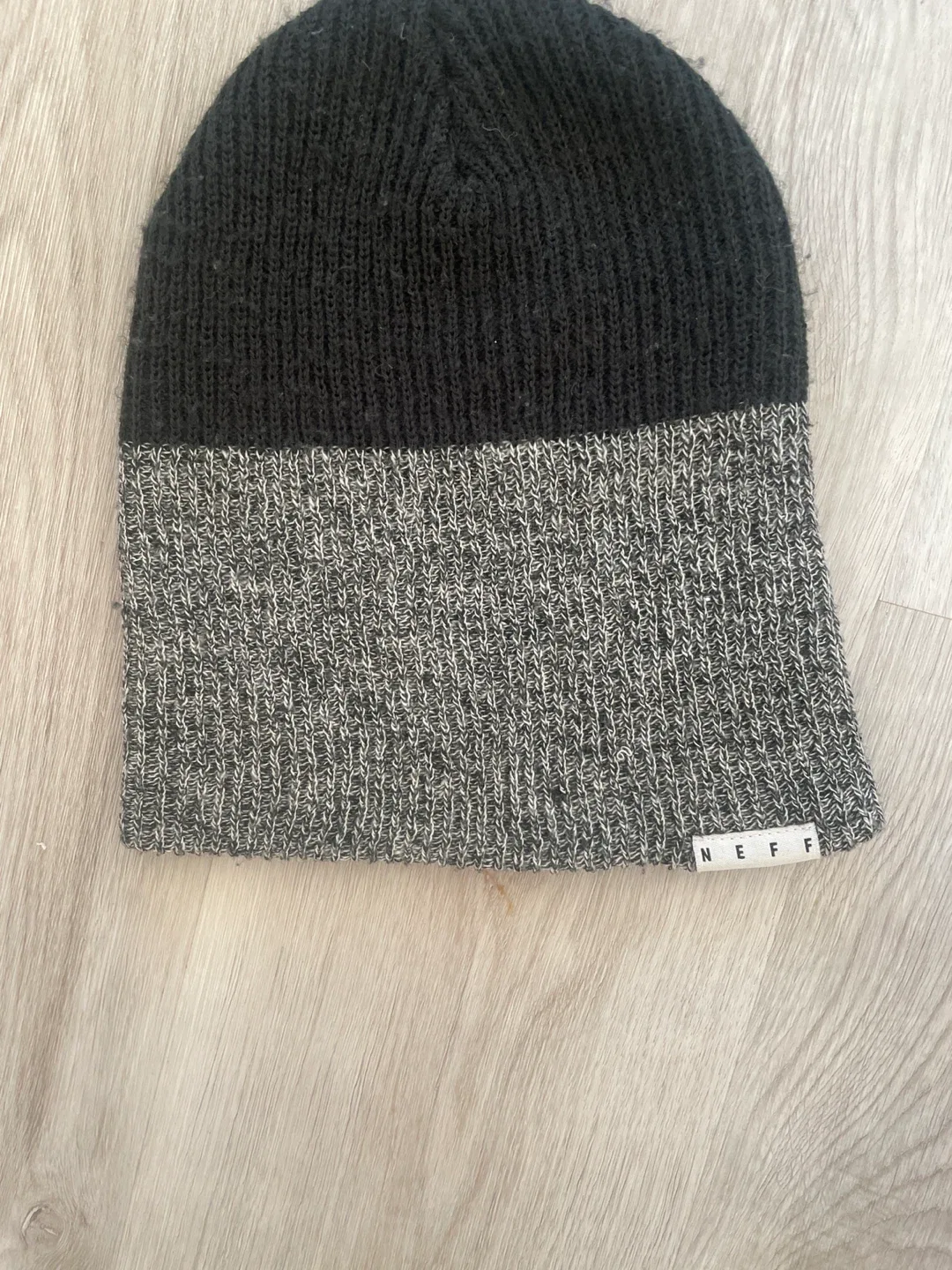 🥕Neff Beanie Hat - Black & Gray thumbnail