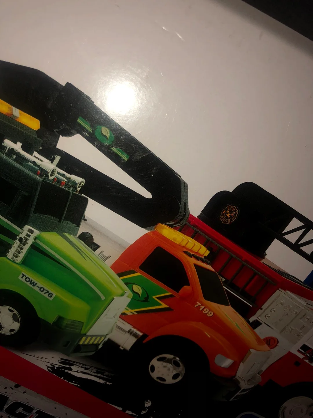 🥕 Mighty Fleet Action Drive Tow Truck - New in Box! image indicator(4)