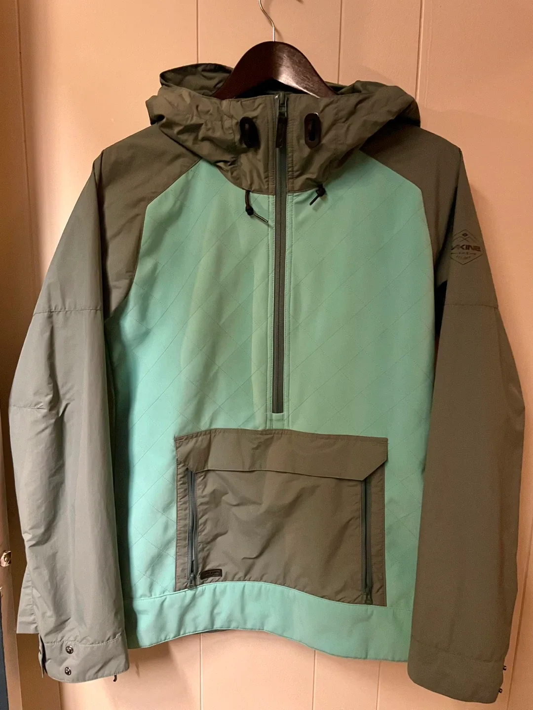 Dakine Women's Pullover Jacket thumbnail