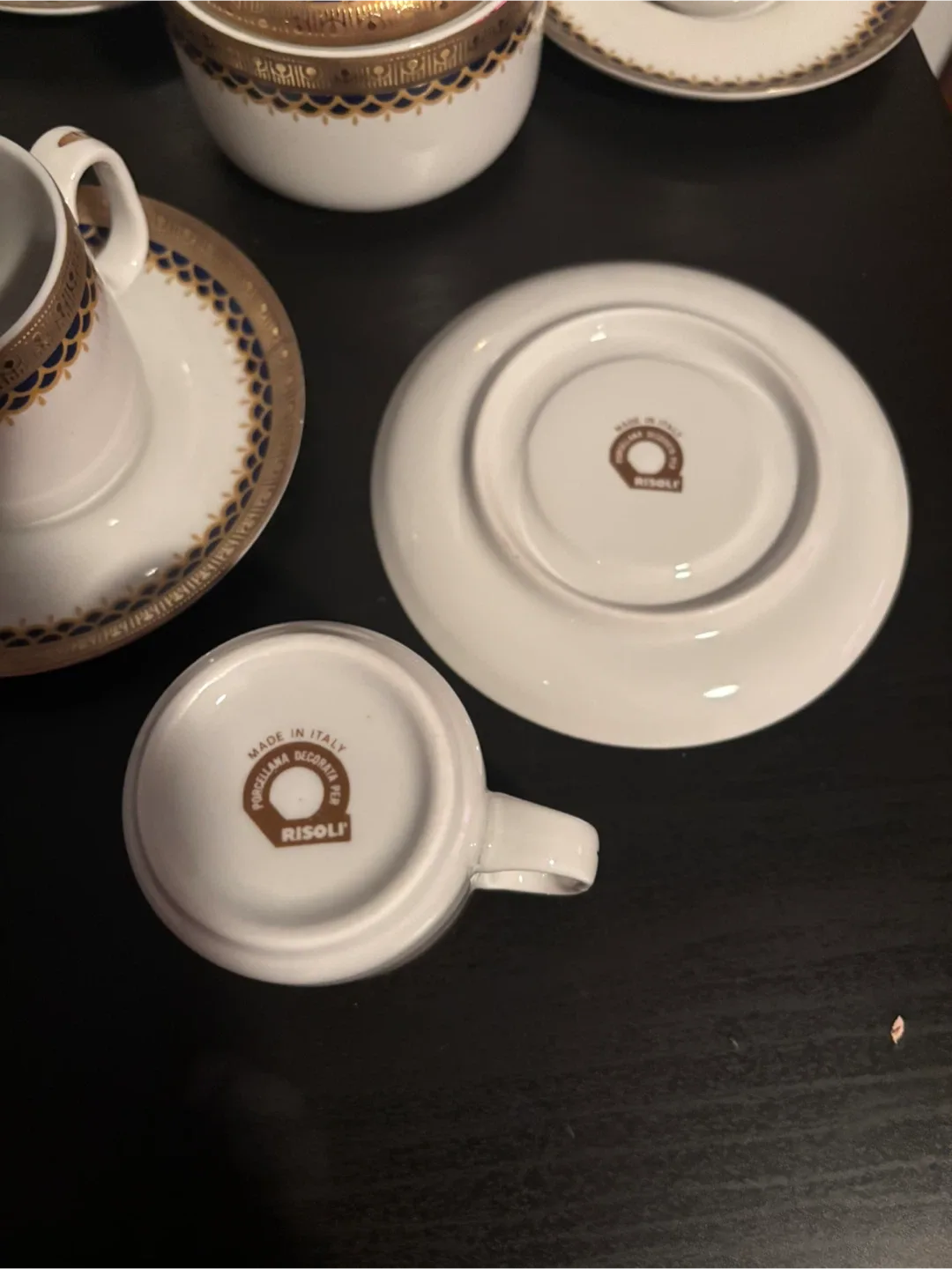 Vintage Tea Set with Sugar Bowl image indicator(3)
