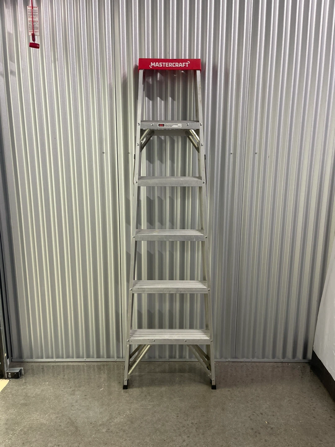 Mastercraft 6' Aluminum Stepladder