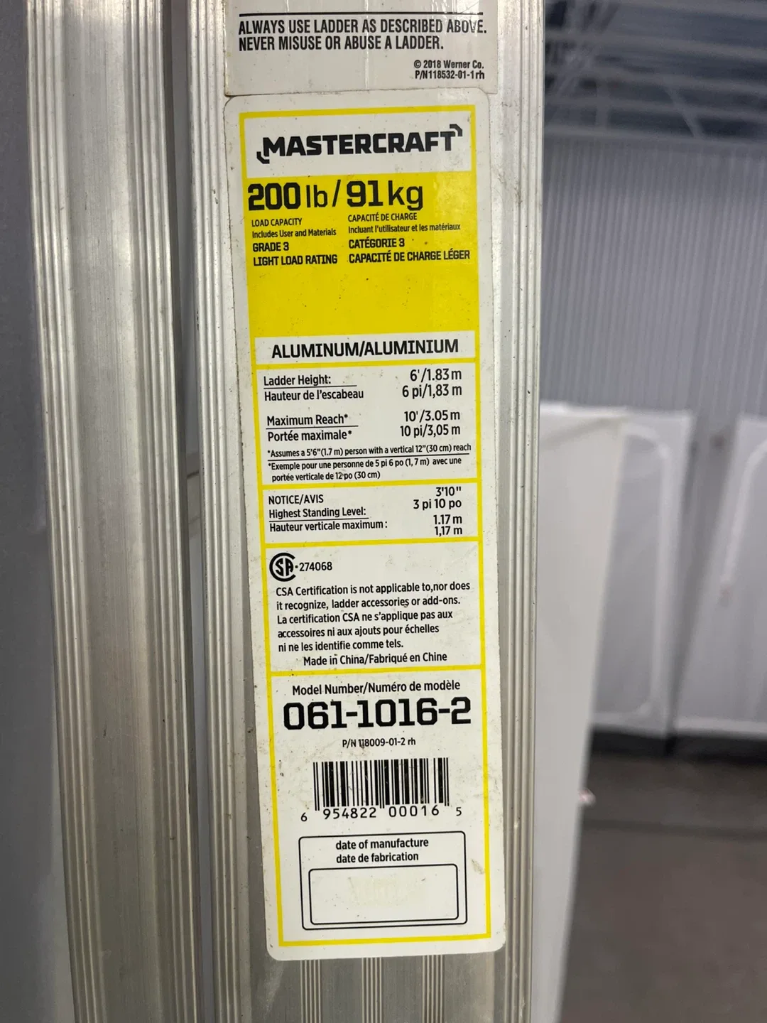 Mastercraft 6' Aluminum Stepladder image indicator(4)