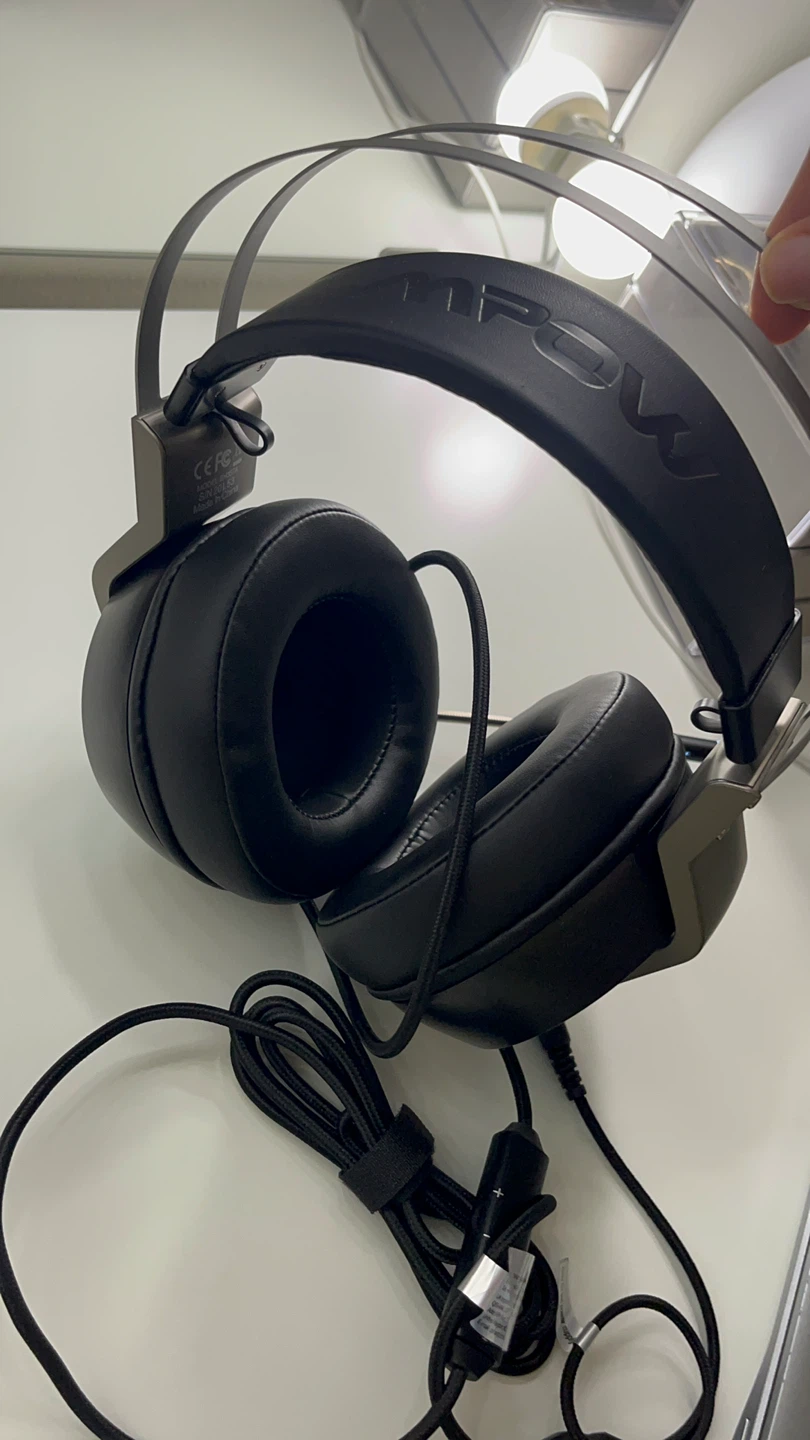Mpow EG3 Pro Gaming Headset with light!