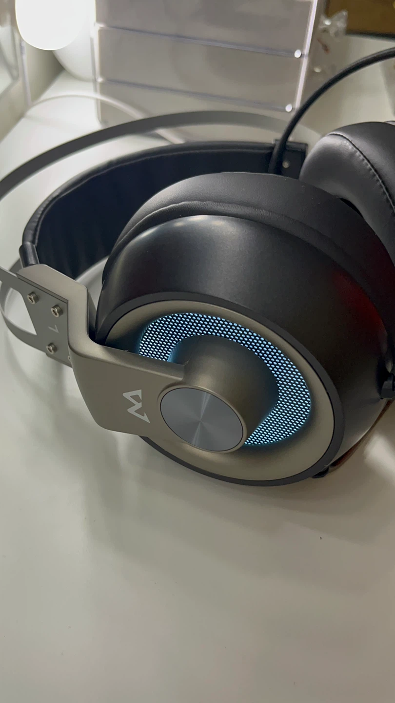 Mpow EG3 Pro Gaming Headset with light! - photo 4