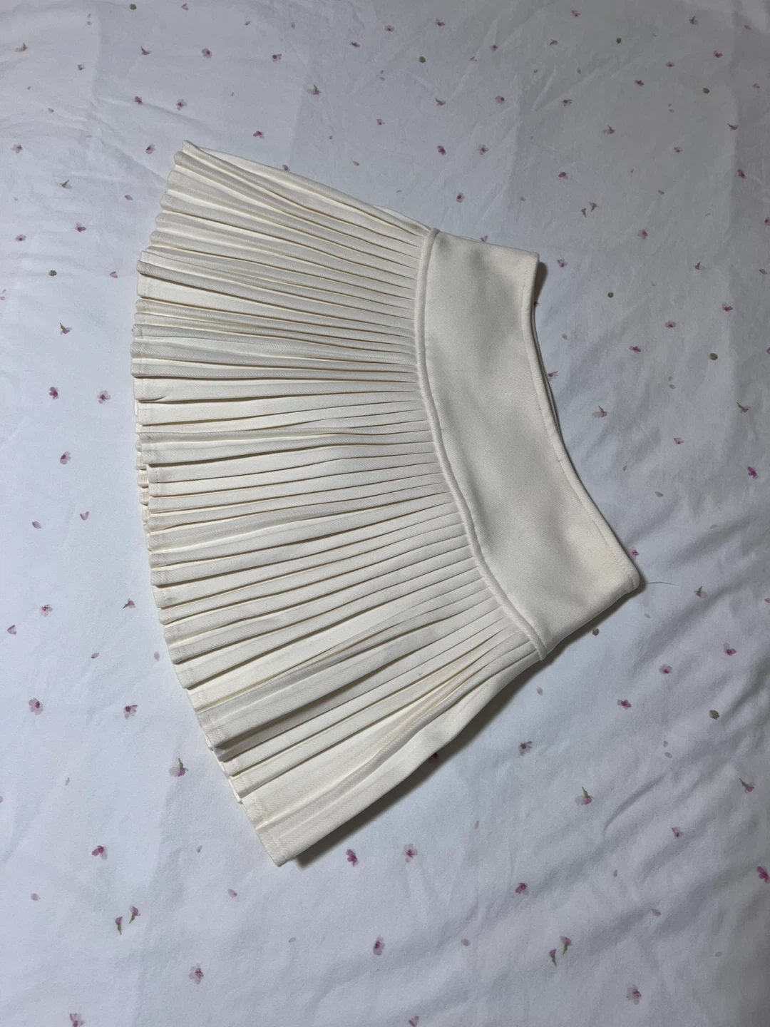 Pleated Mini Skirt - Cream
