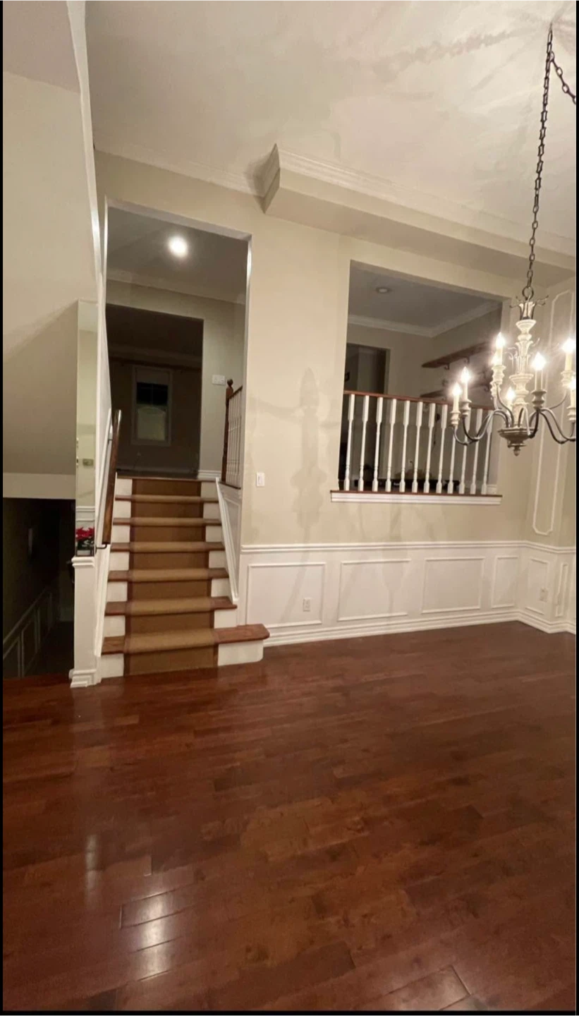 Private room with private 4pc washroom for rent - photo 4