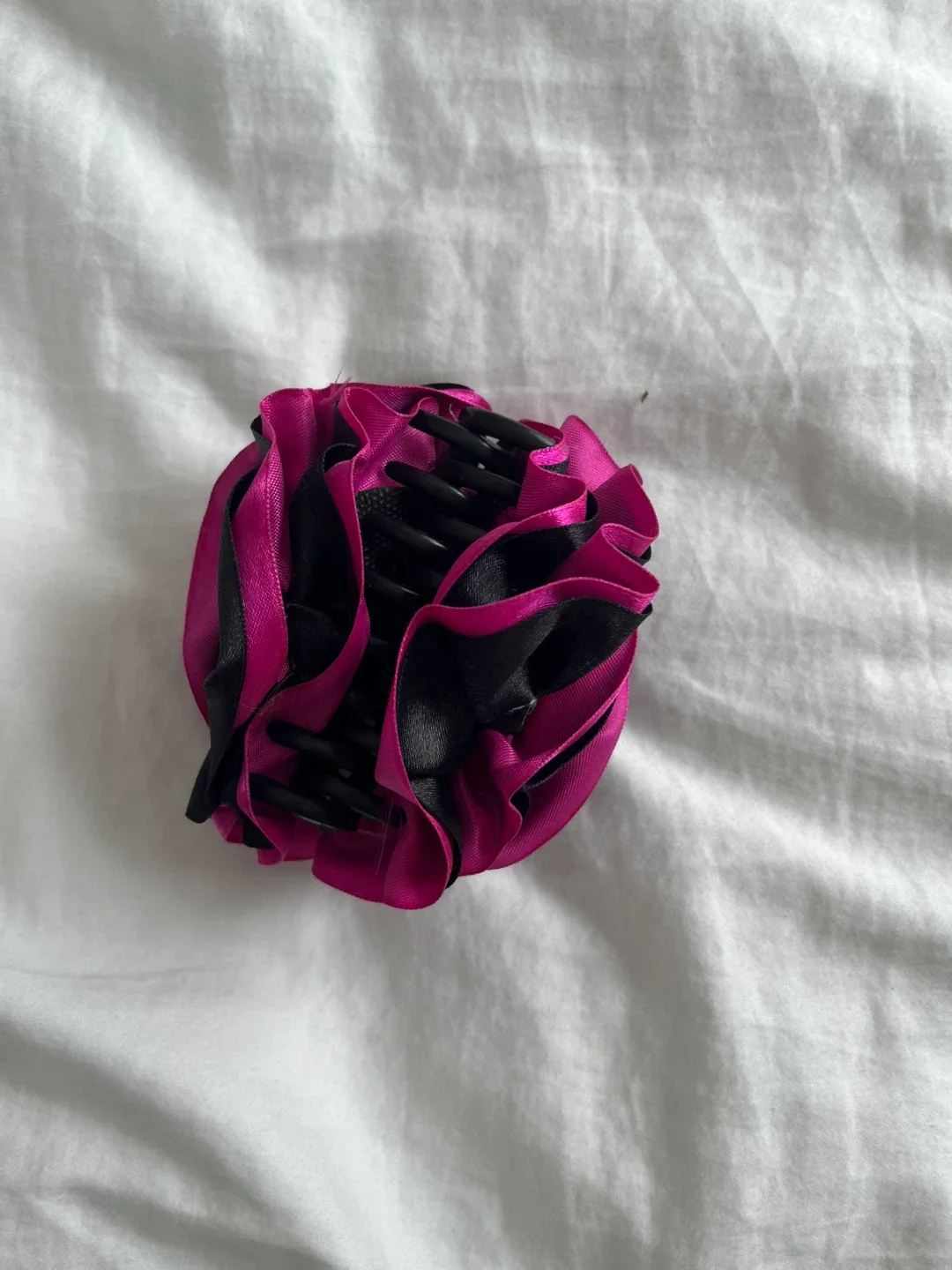 Pink & Black Floral Hair Claw Clip image indicator(6)