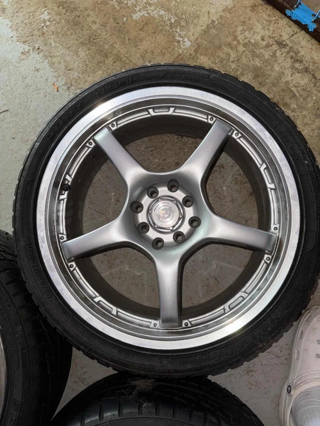 Silver 4 spoke universal image indicator(5)