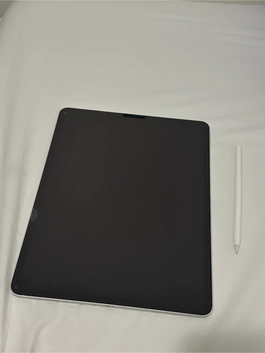 iPad Pro 12.9-inch 4th Gen + Pencil image indicator(4)