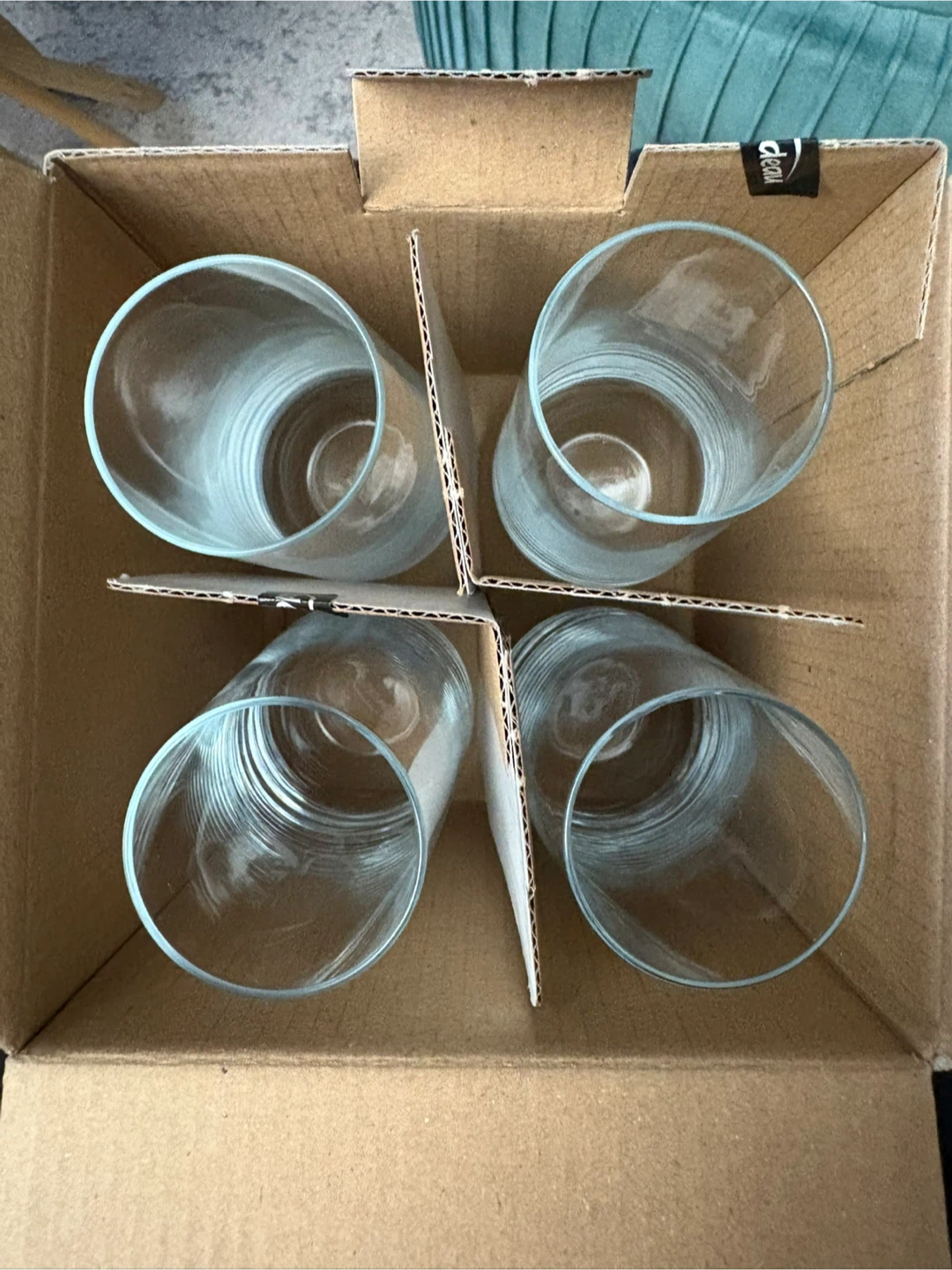 Champagne Flutes (4) - New in Box! - photo 2