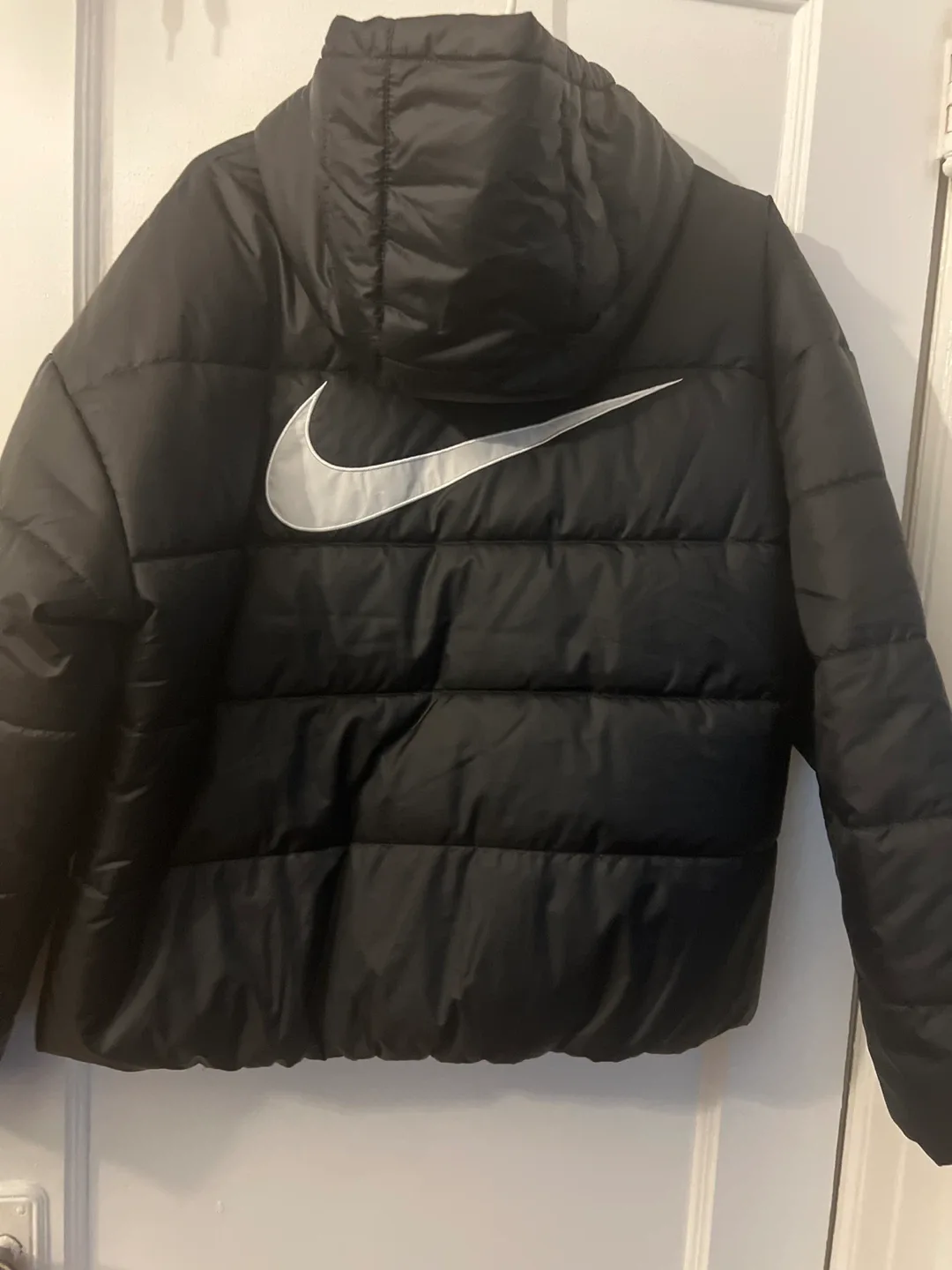 Nike Therma-FIT Black Puffer Jacket - Large image indicator(3)