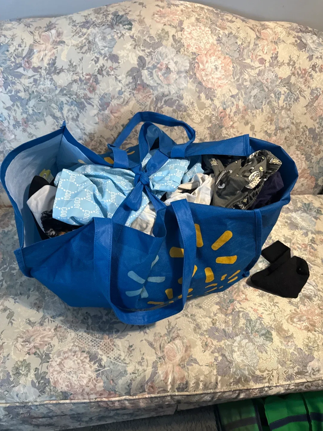 4/5/6 Boys Clothing, 45 pcs $20 Capilano pick up image indicator(2)