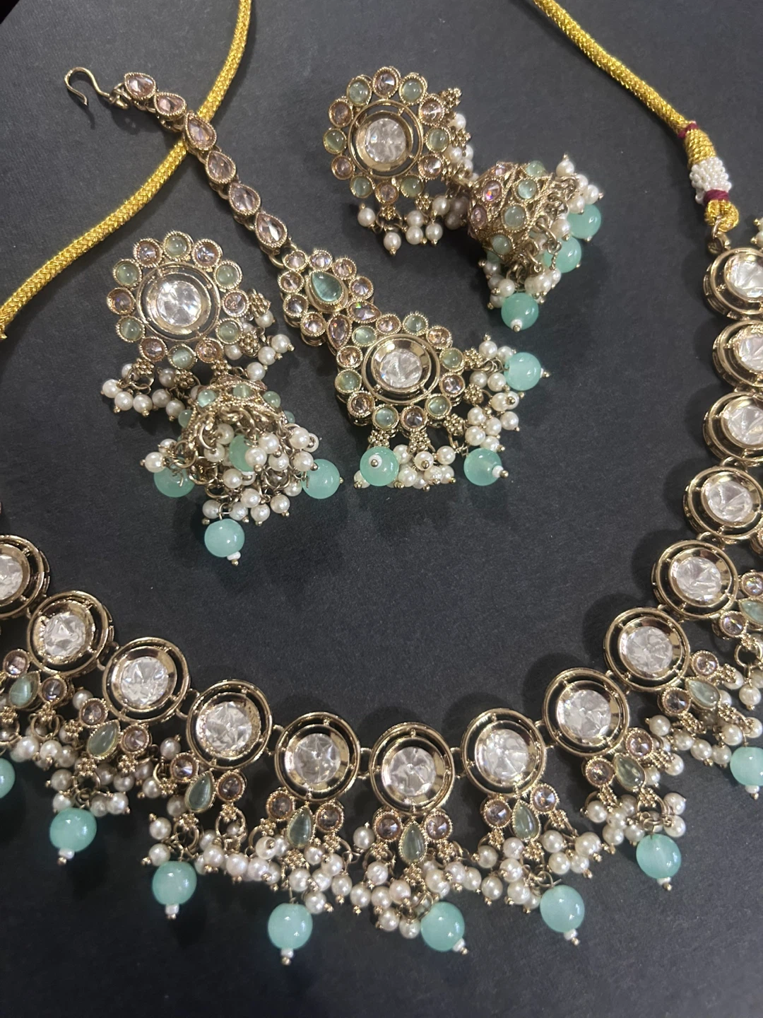 Jewellery Set - Necklace, Earrings, Tikka - photo 2