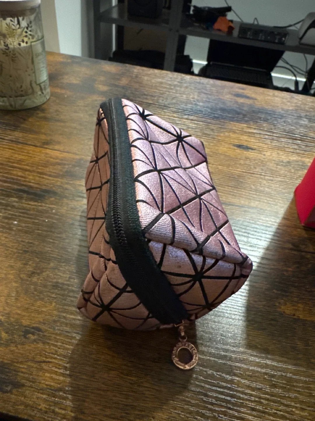 Pink Geometric Makeup Bag image indicator(2)