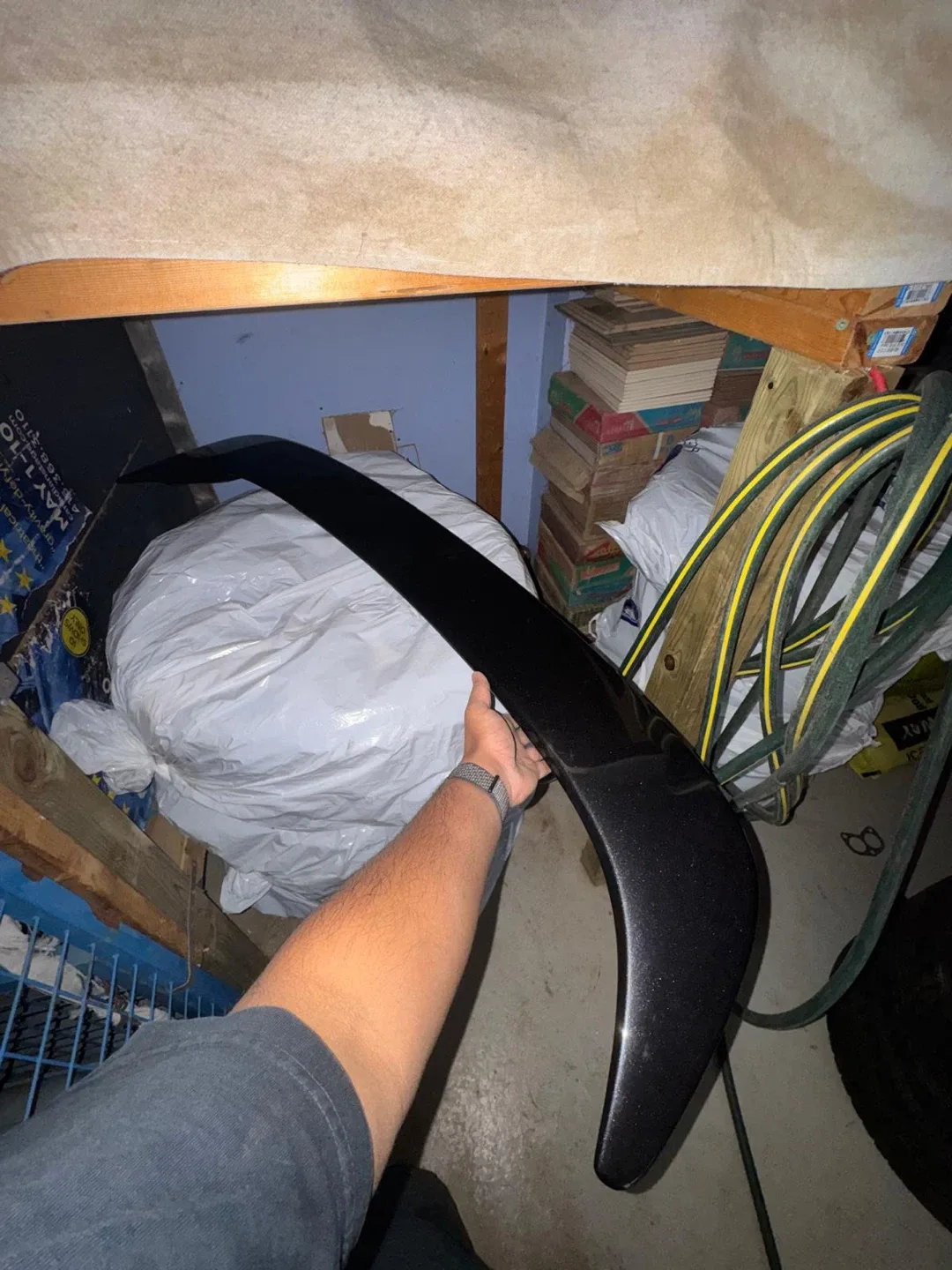 Black Car Spoiler image indicator(3)