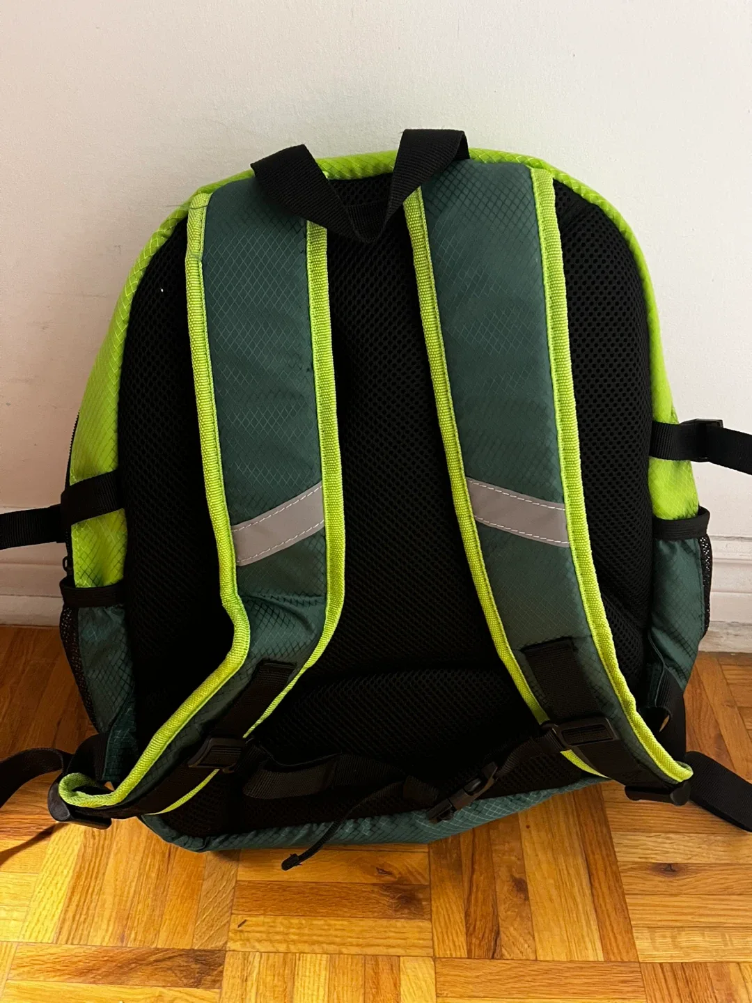 Jack of Sports Green & Black Backpack image indicator(3)
