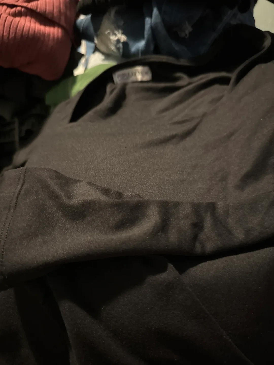 Popular View Black Top thumbnail