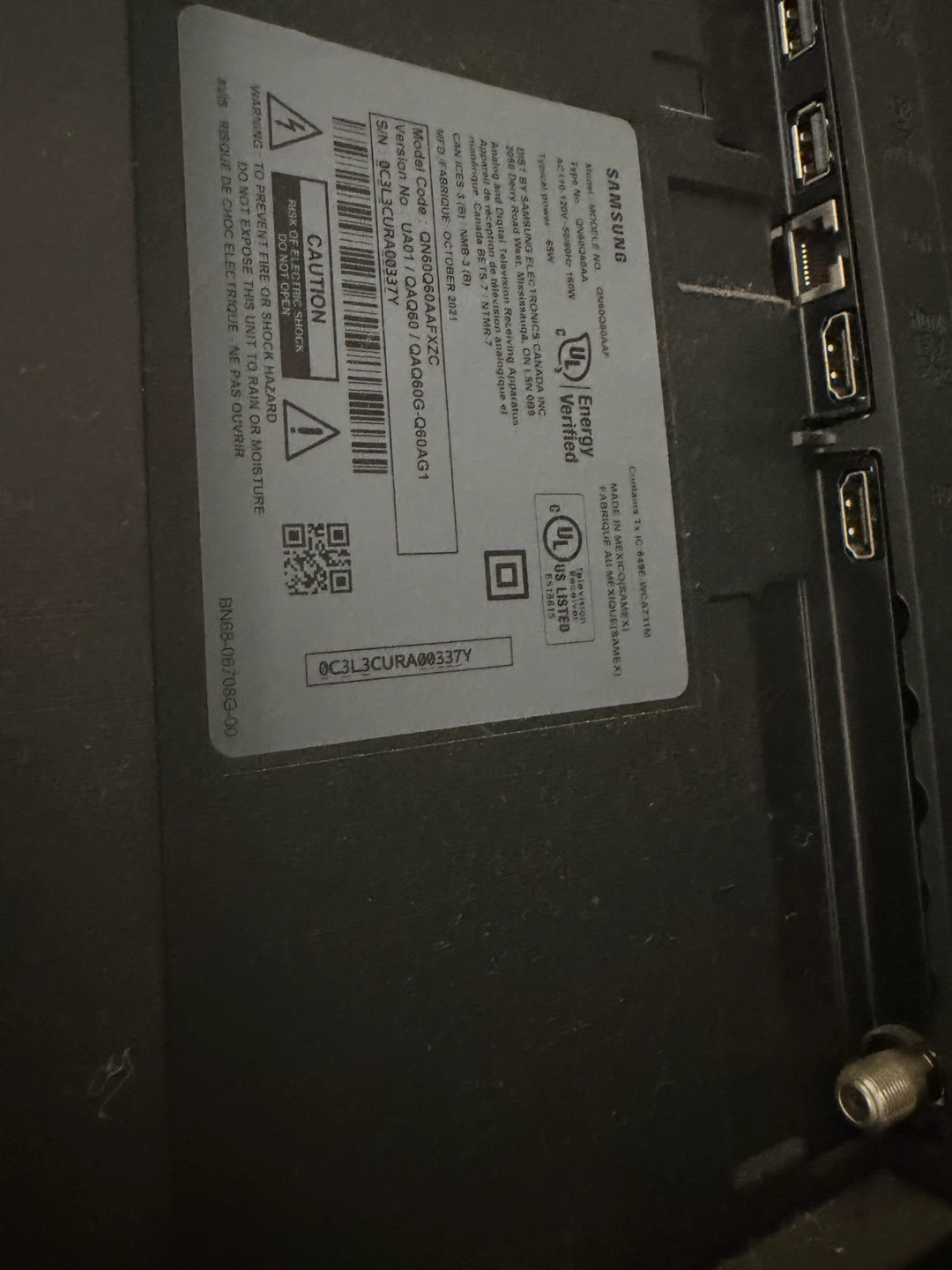 **Moving Sale ** Samsung 65" QLED 4K Smart TV - photo 3
