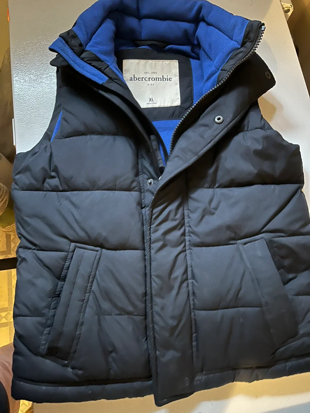 Abercrombie Kids Puffer Vest - Size XL thumbnail