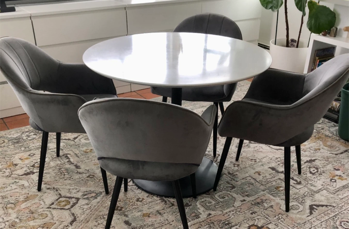 Grey Velvet Dining Set - Table and 4 Chairs