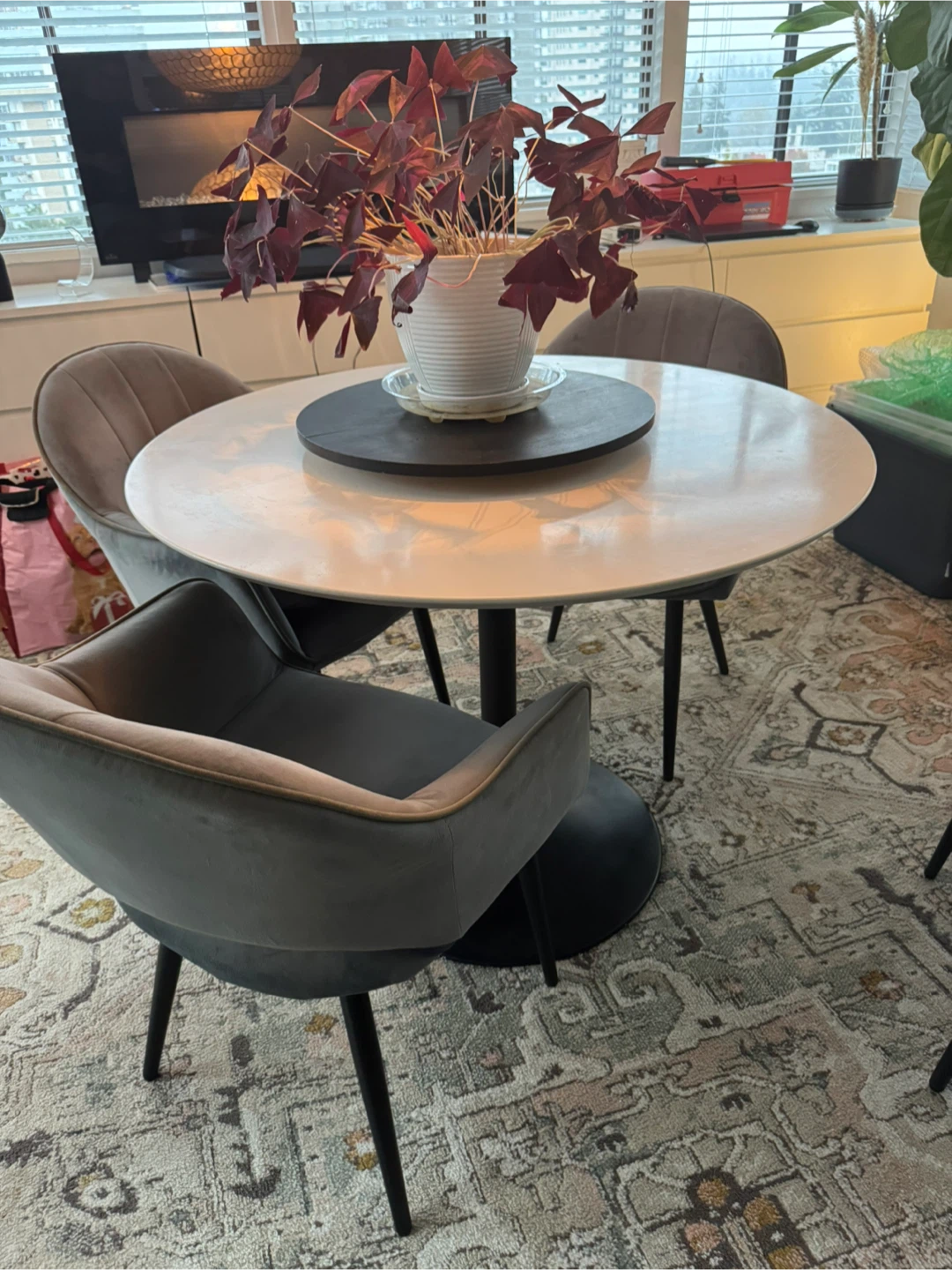 Grey Velvet Dining Set - Table and 4 Chairs - photo 2