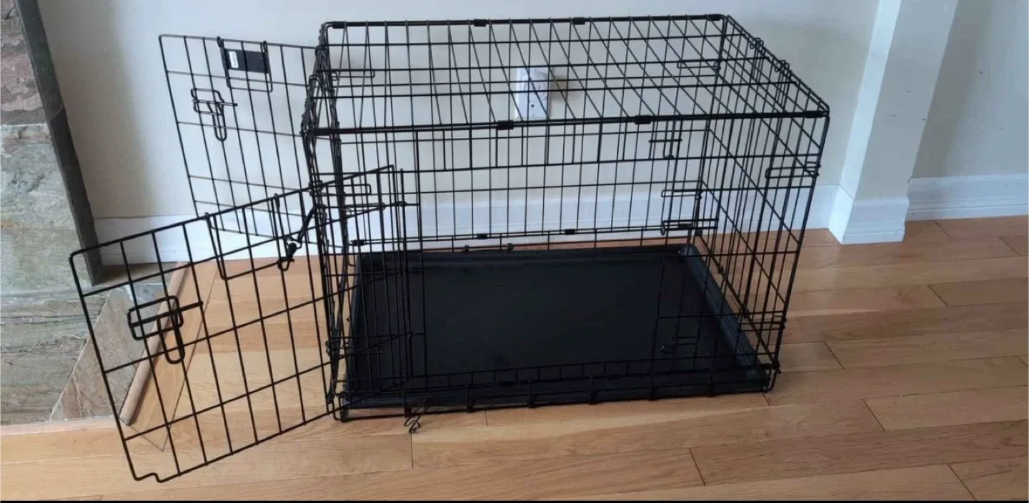 MidWest Contour 830DD Dog Crate - 31x20x21.5" image indicator(3)