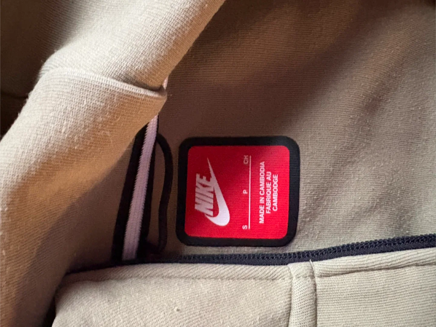 Nike Tech Fleece Hoodie - Size Small image indicator(2)