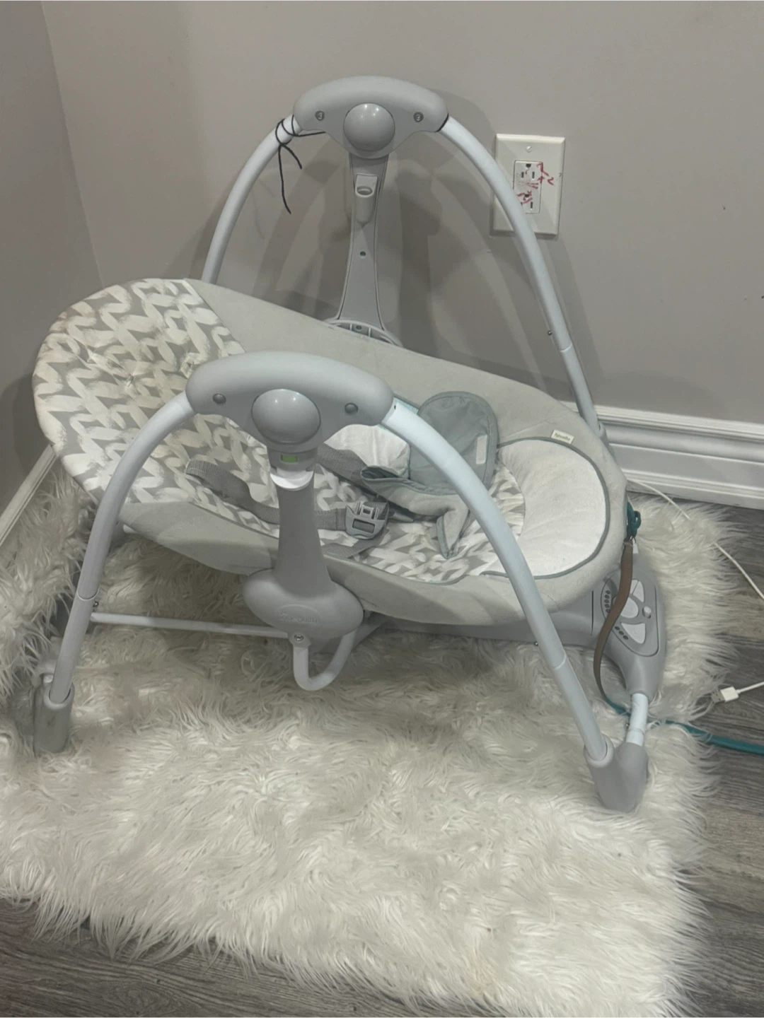 Graco Baby Swing - Excellent Condition