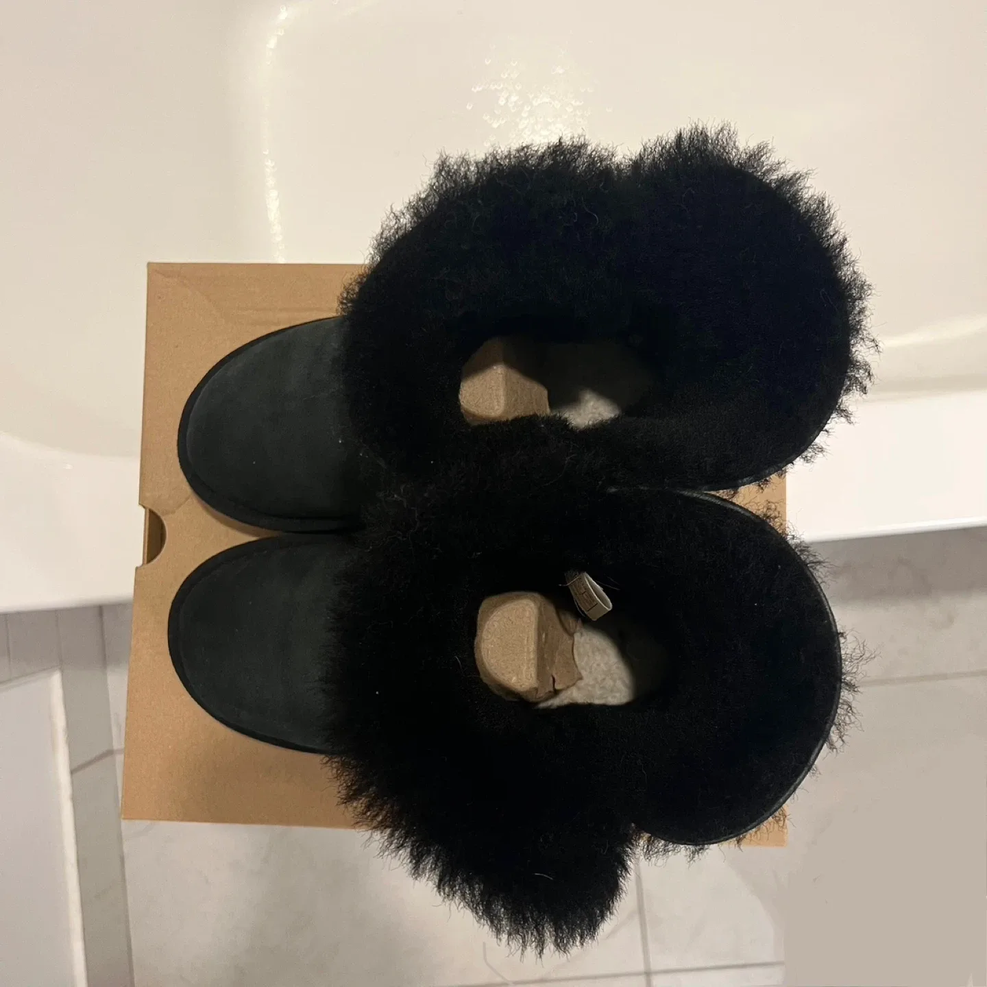 (Retail $270)UGG Bailey Button II Boots WMNS "Black" image indicator(6)