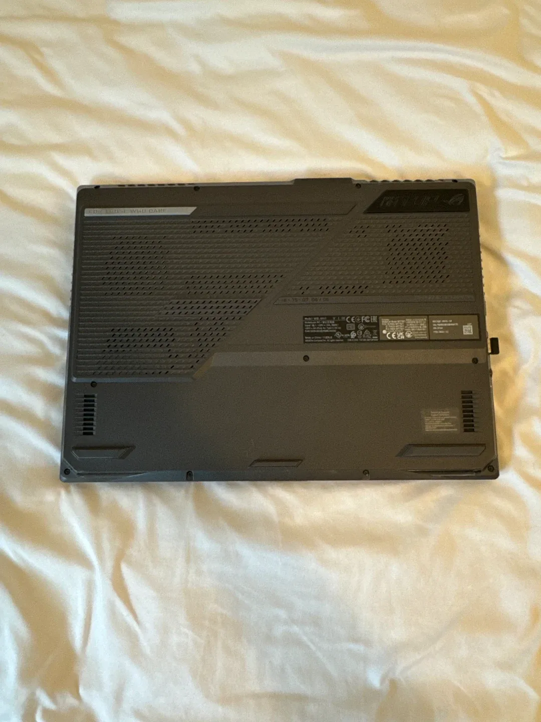 ASUS ROG Strix G15 Gaming Laptop image indicator(3)