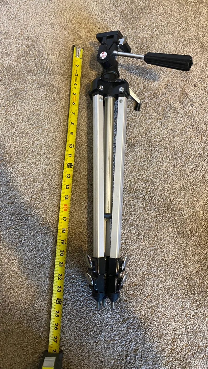 Camera Tripod - Adjustable Height image indicator(2)