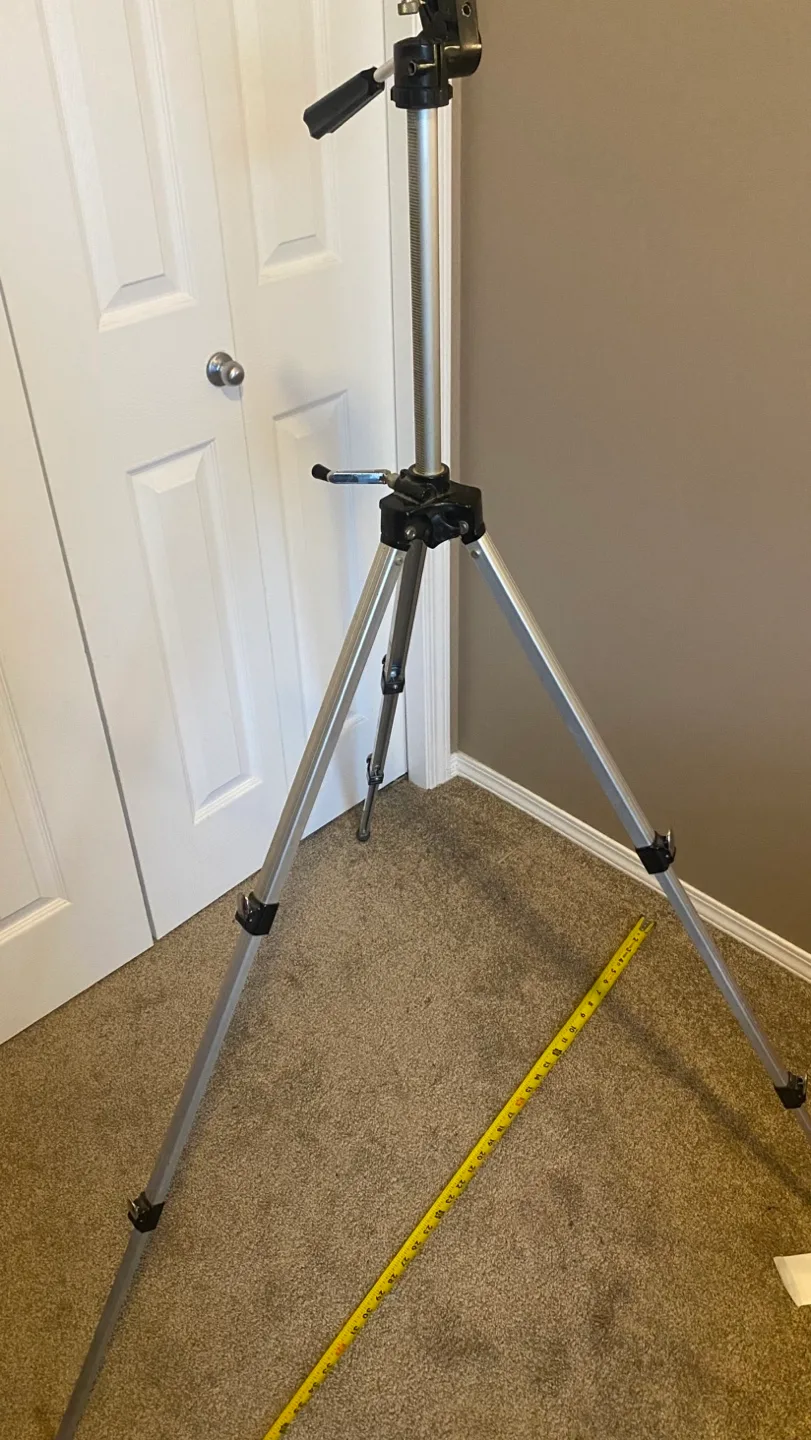 Camera Tripod - Adjustable Height image indicator(5)