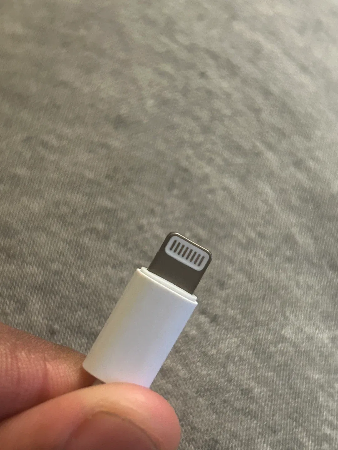 Apple EarPods with 3.5mm Headphone Plug image indicator(3)