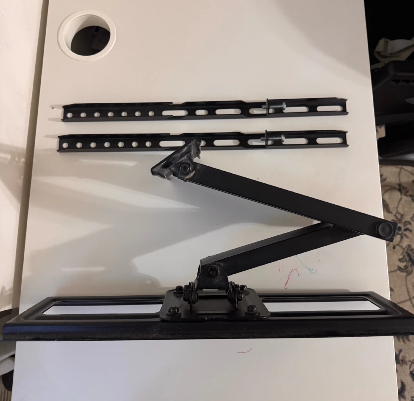 PERLESMITH Full-Motion TV Wall Mount - $25(As-is) - photo 2