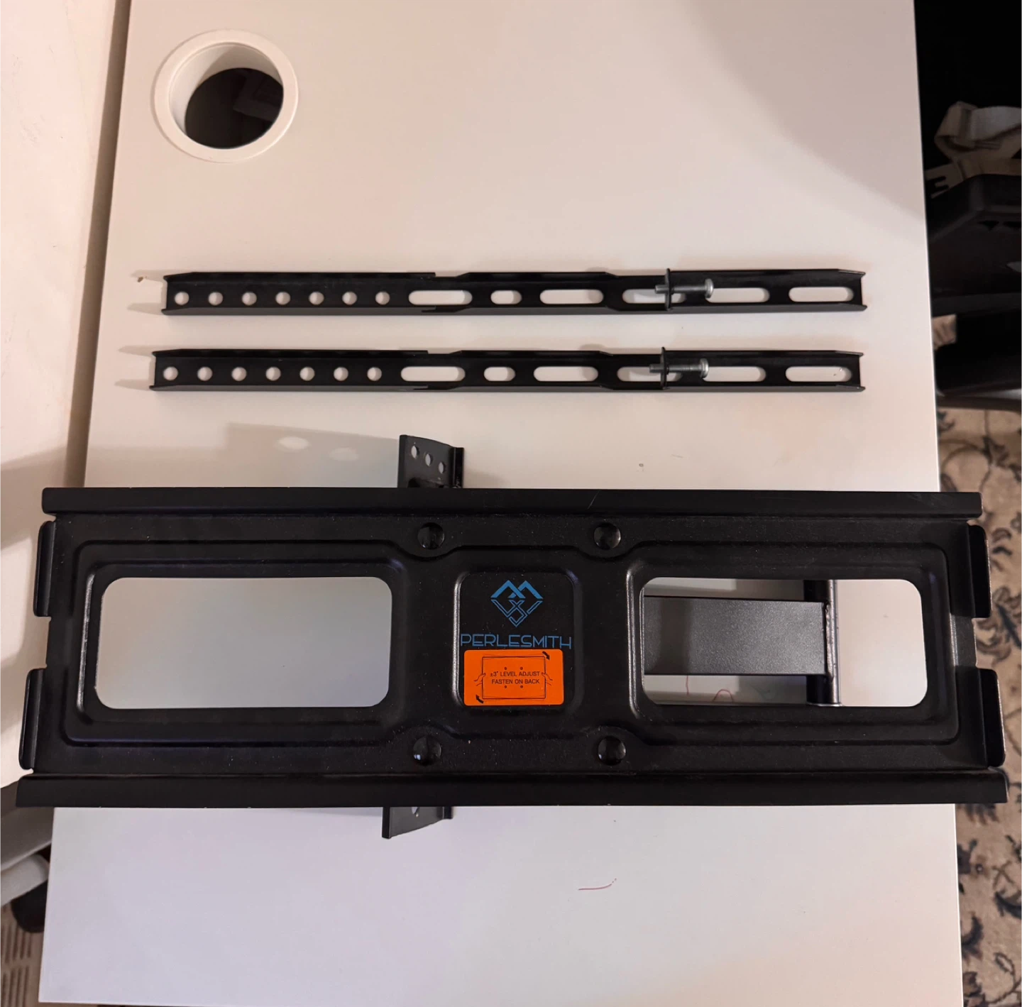 PERLESMITH Full-Motion TV Wall Mount - $25(As-is) - photo 3