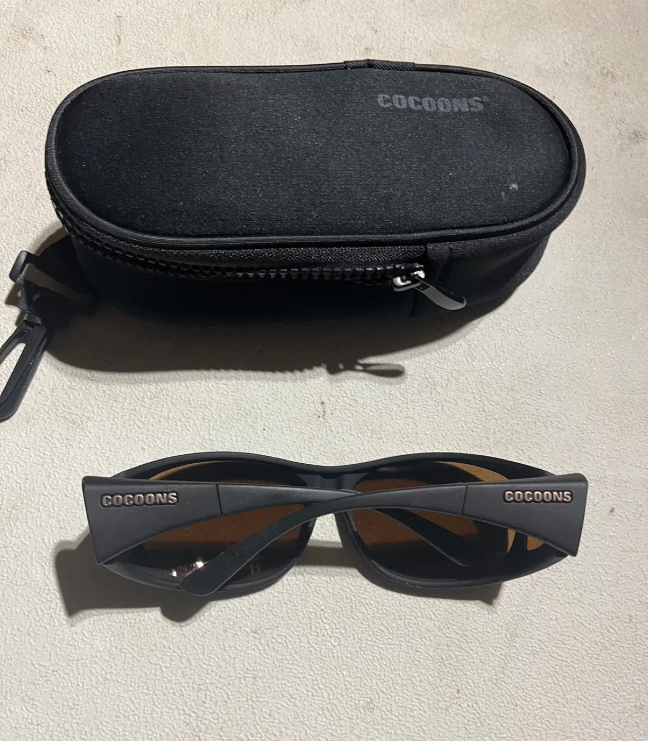 Cocoons Slim Line Polarized Sunglasses with Case image indicator(2)