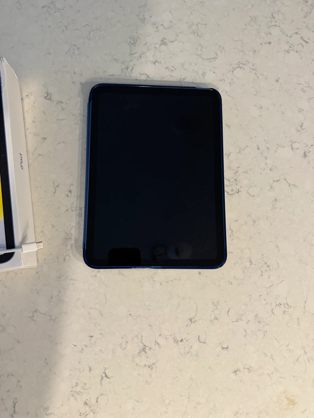 Like New Blue iPad 10th generation 64gb, cellular enabled - photo 4
