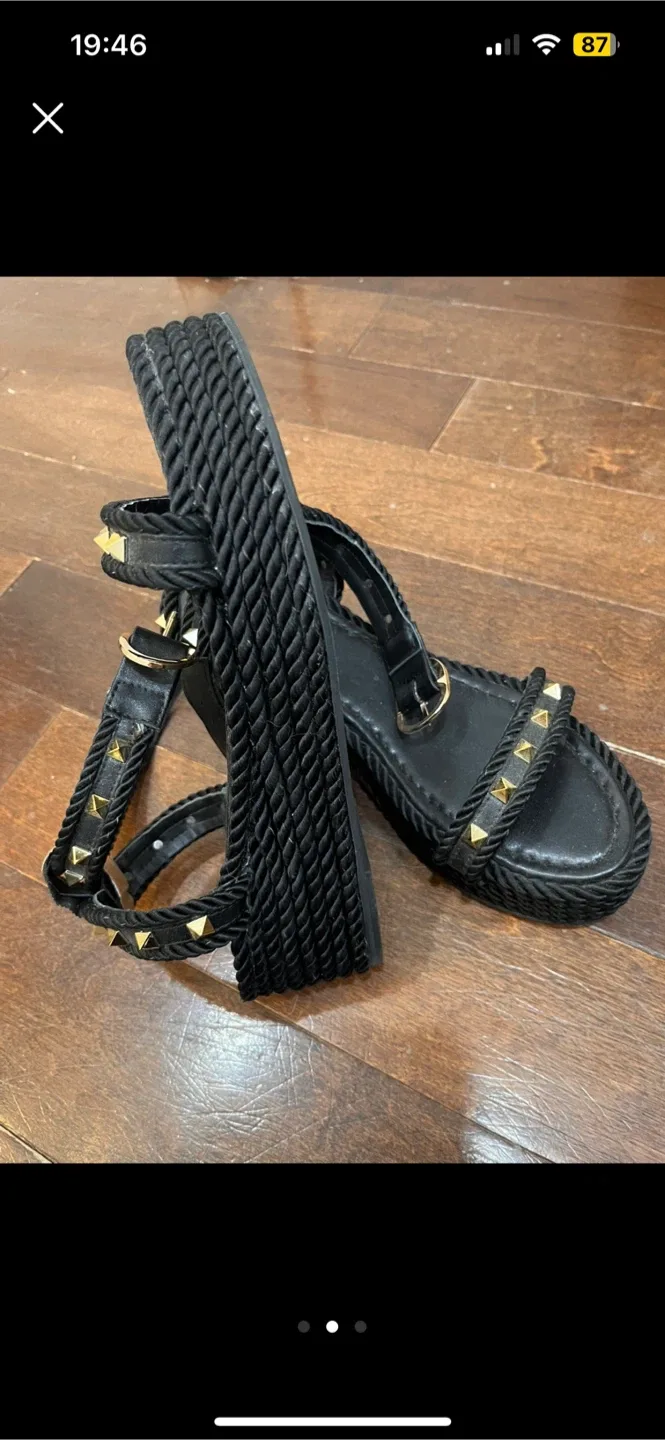 Rockstud Platform Sandals, Size 7-7.5 thumbnail