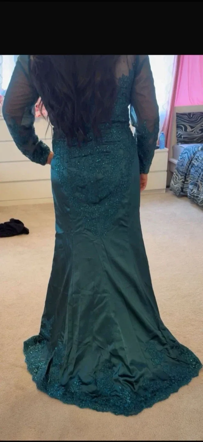 Emerald Green Formal Dress image indicator(2)