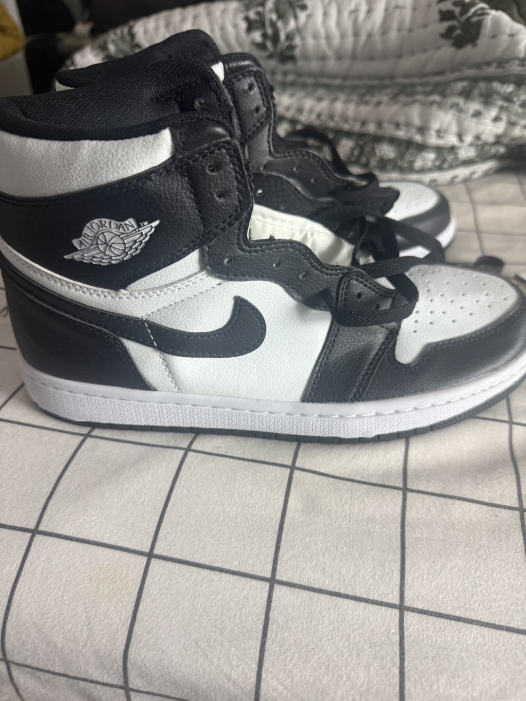 Air Jordan 1 Retro High OG Panda - photo 5