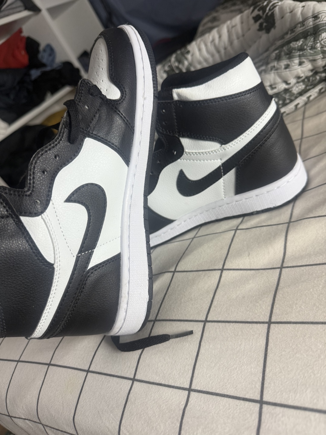 Air Jordan 1 Retro High OG Panda