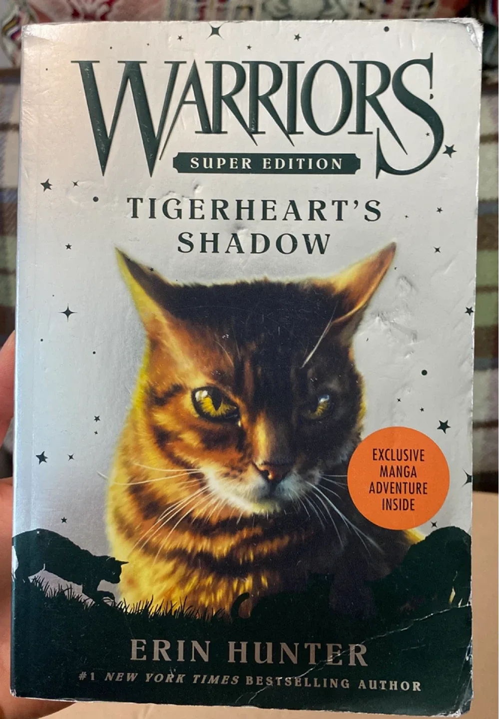Warriors Super Edition: Tigerheart's Shadow by Erin Hunter thumbnail