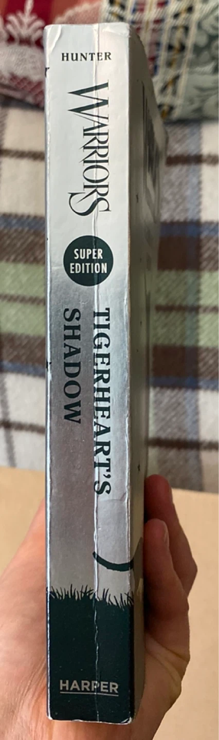 Warriors Super Edition: Tigerheart's Shadow by Erin Hunter - photo 2