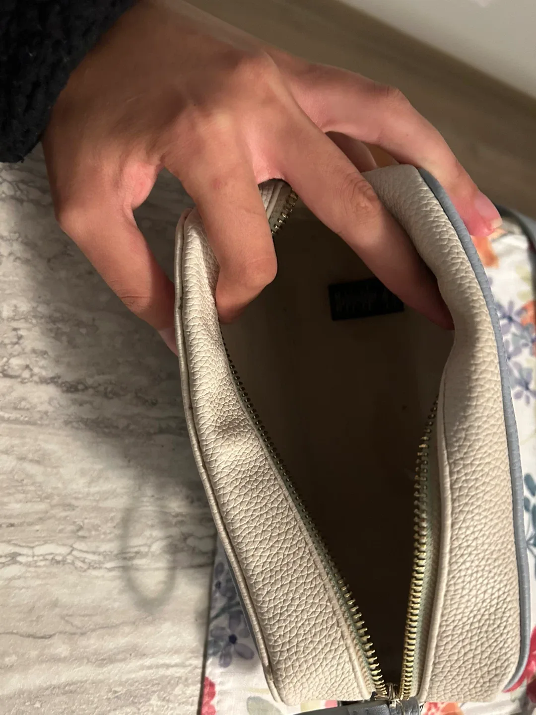 Love & Lore Crossbody Bag image indicator(2)