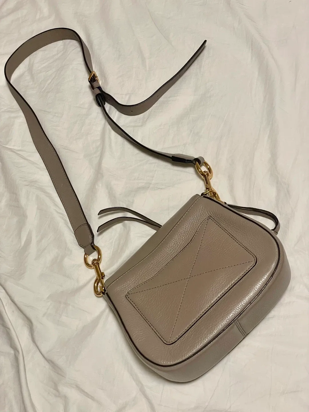 Marc Jacobs Grey Leather Crossbody Bag image indicator(2)