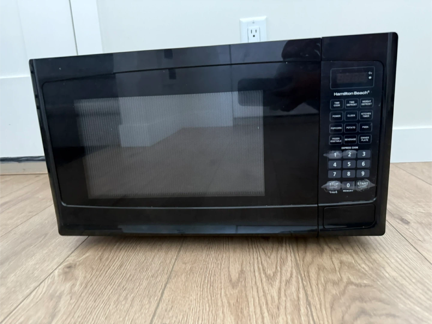 Hamilton Beach Microwave - Black - photo 4