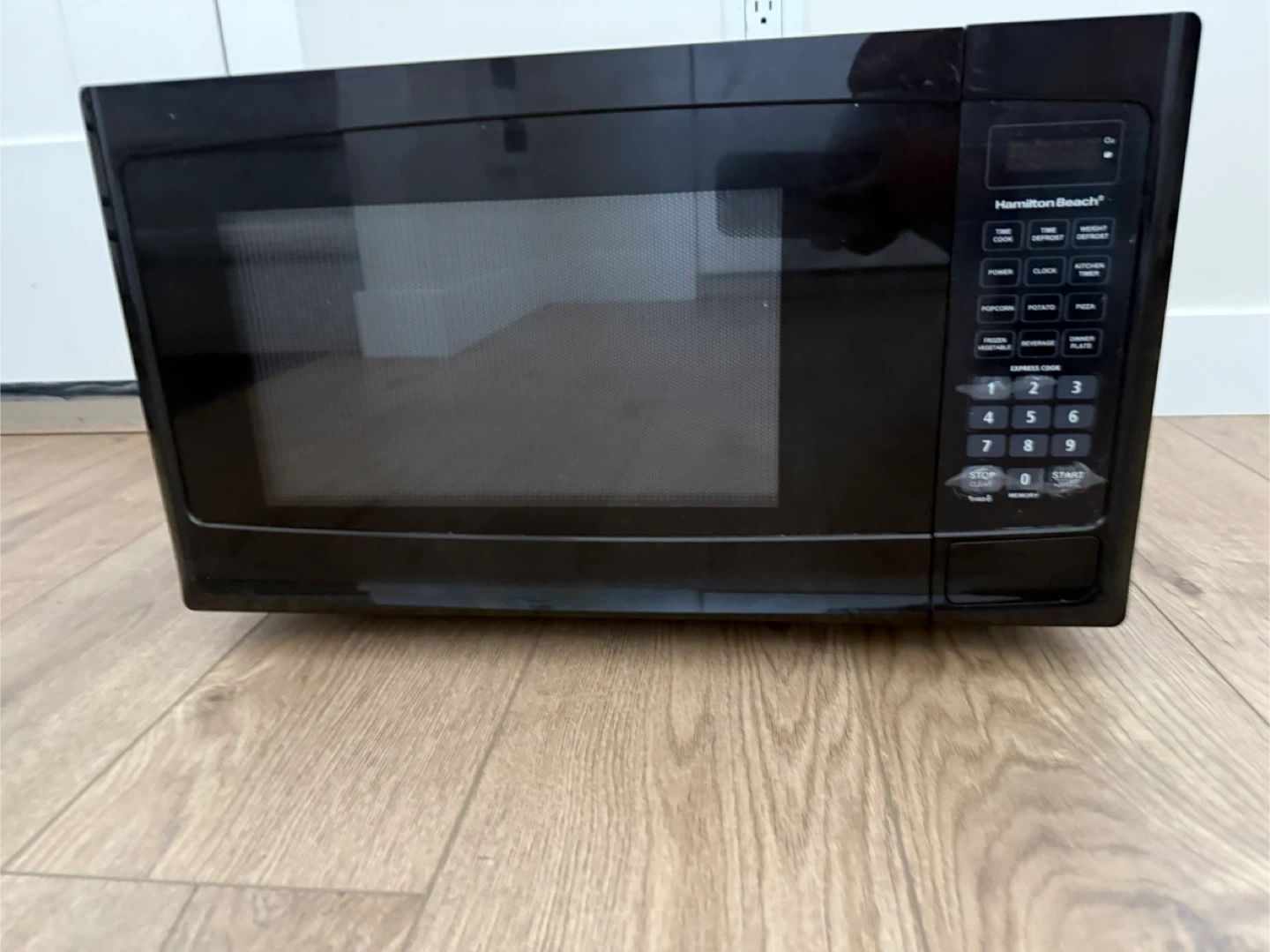 Hamilton Beach Microwave - Black - photo 5