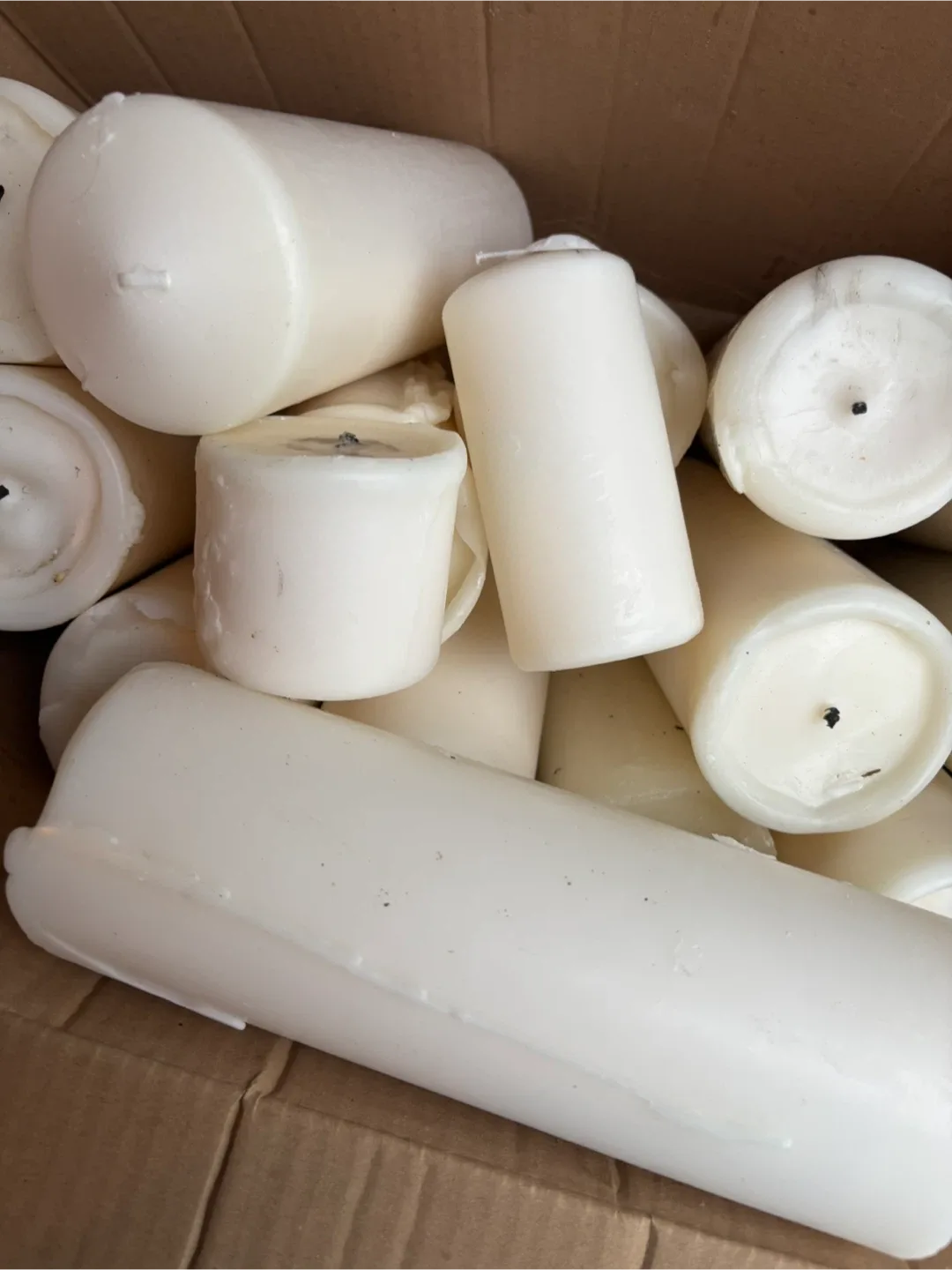 White Pillar Candles - Box of 14 image indicator(4)